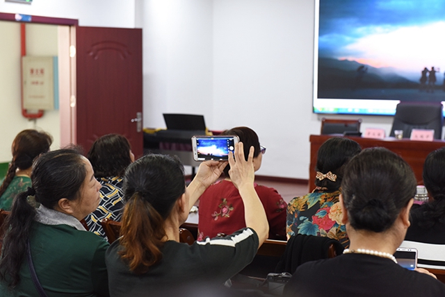 湘乡市文化馆摄影公益培训开班仪式 (6).JPG